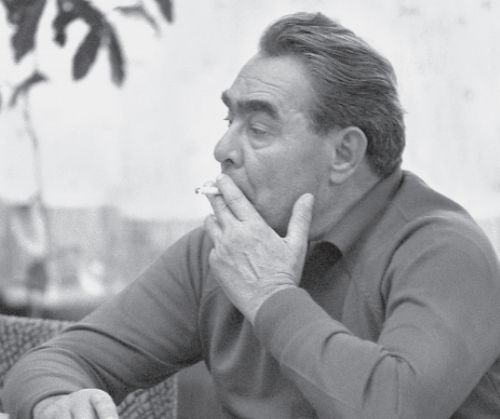 Брежнев Брежнев