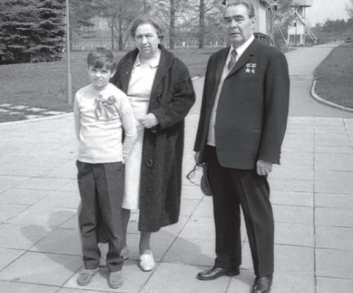 Брежнев Брежнев