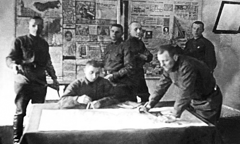 Эпоха победителей. Воспоминания пламенных лет! Эпоха победителей. Воспоминания пламенных лет!