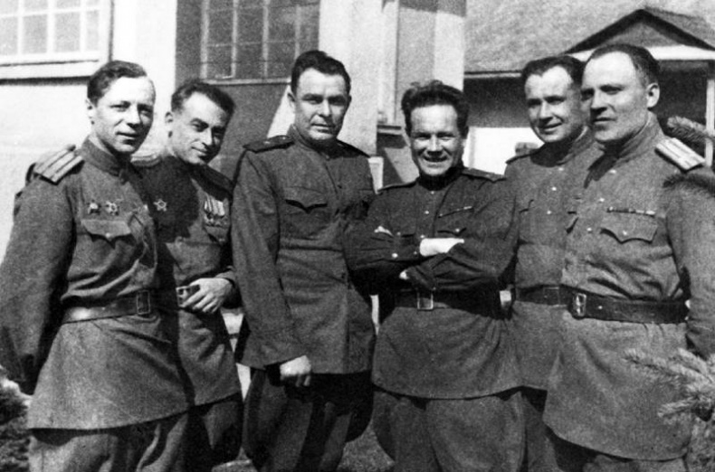 Эпоха победителей. Воспоминания пламенных лет! Эпоха победителей. Воспоминания пламенных лет!
