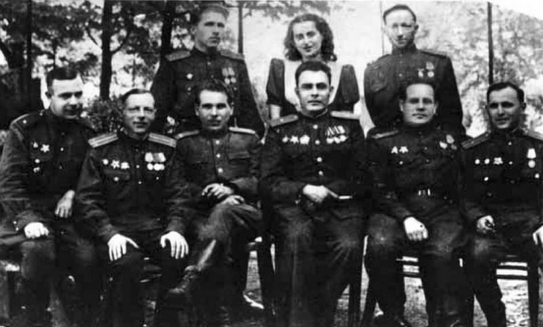 Эпоха победителей. Воспоминания пламенных лет! Эпоха победителей. Воспоминания пламенных лет!