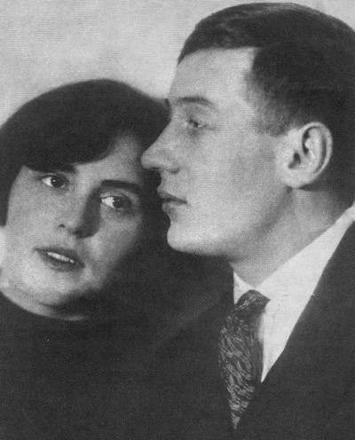 Непохожие поэты. Трагедия и судьбы большевистской эпохи. Анатолий Мариенгоф, Борис Корнилов, Владимир Луговской Непохожие поэты. Трагедия и судьбы большевистской эпохи. Анатолий Мариенгоф, Борис Корнилов, Владимир Луговской