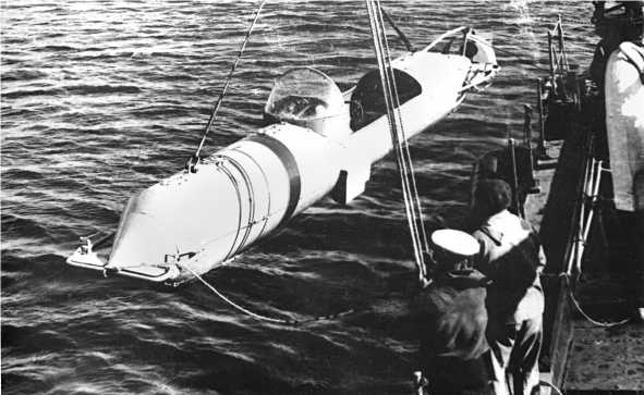 Морские дьяволы. Из жизни водолазов-разведчиков Балтийского флота ВМФ Морские дьяволы. Из жизни водолазов-разведчиков Балтийского флота ВМФ