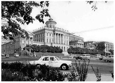 Фаина Раневская. Фуфа Великолепная, или С юмором по жизни Фаина Раневская. Фуфа Великолепная, или С юмором по жизни