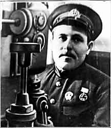 Лунин атакует "Тирпиц" Лунин атакует "Тирпиц"