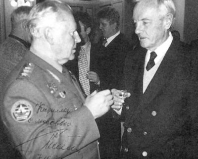 Кирилл Лавров Кирилл Лавров