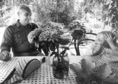Кирилл Лавров Кирилл Лавров
