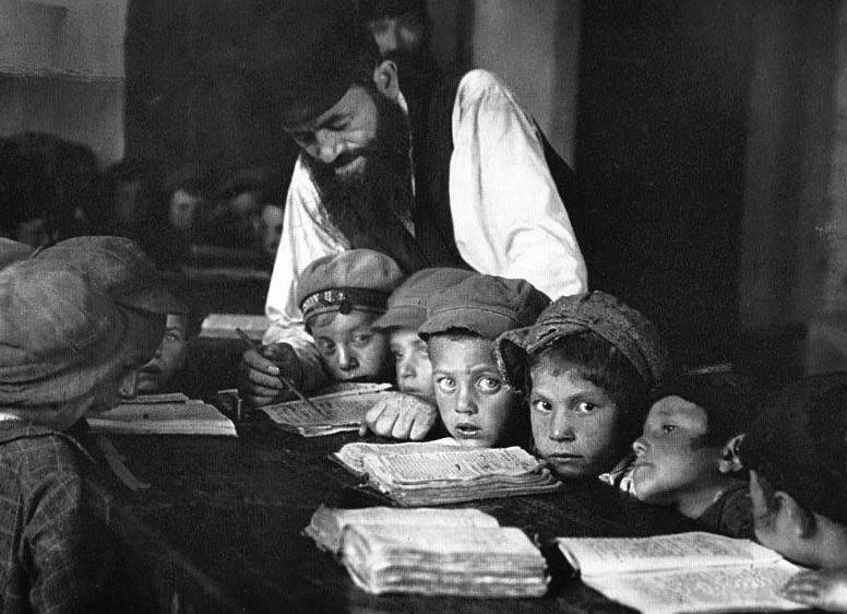 Еврейское счастье Арона-Сапожника. Сапоги для Парада Победы Еврейское счастье Арона-Сапожника. Сапоги для Парада Победы