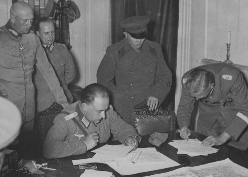 Еврейское счастье Арона-Сапожника. Сапоги для Парада Победы Еврейское счастье Арона-Сапожника. Сапоги для Парада Победы