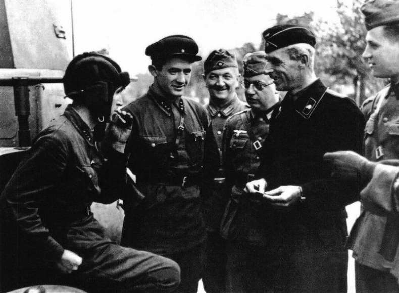 Еврейское счастье Арона-Сапожника. Сапоги для Парада Победы Еврейское счастье Арона-Сапожника. Сапоги для Парада Победы