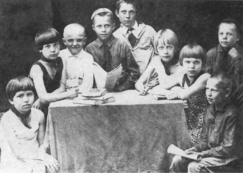 Хроника рядового разведчика. Фронтовая разведка в годы Великой Отечественной войны. 1943-1945 гг Хроника рядового разведчика. Фронтовая разведка в годы Великой Отечественной войны. 1943-1945 гг