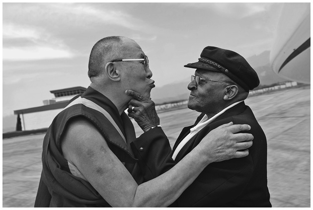 Книга радости. Как быть счастливым в меняющемся мире Книга радости. Как быть счастливым в меняющемся мире