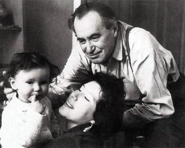 Катаев. Погоня за вечной весной Катаев. Погоня за вечной весной