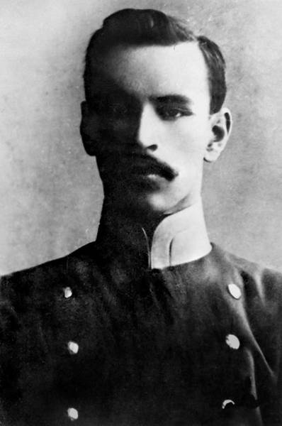 Зодчий. Жизнь Николая Гумилева Зодчий. Жизнь Николая Гумилева