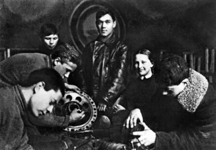 Неизвестный Яковлев. "Железный" авиаконструктор Неизвестный Яковлев. "Железный" авиаконструктор