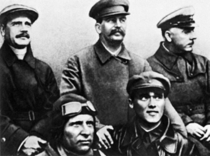 Неизвестный Яковлев. "Железный" авиаконструктор Неизвестный Яковлев. "Железный" авиаконструктор