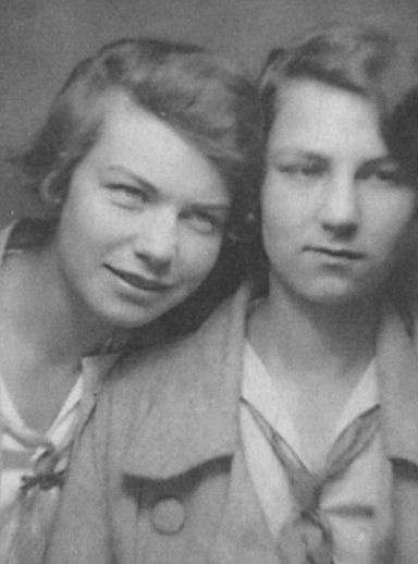 Я видела детство и юность XX века Я видела детство и юность XX века