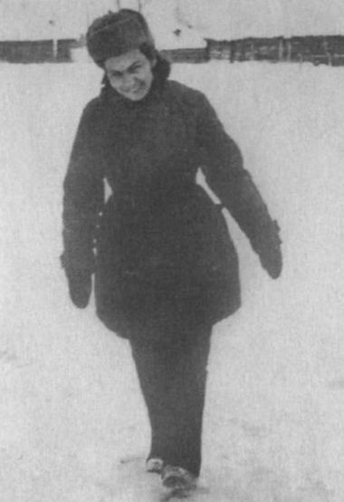 Я видела детство и юность XX века Я видела детство и юность XX века