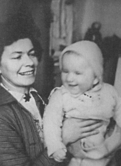 Я видела детство и юность XX века Я видела детство и юность XX века