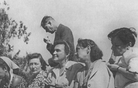 Я видела детство и юность XX века Я видела детство и юность XX века
