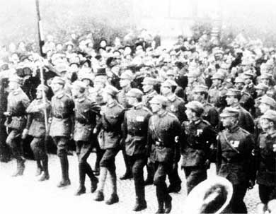 Штурмовые отряды (СА) Гитлера 1921-1945 Штурмовые отряды (СА) Гитлера 1921-1945