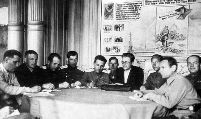Уголовный розыск. Петроград - Ленинград - Петербург Уголовный розыск. Петроград - Ленинград - Петербург