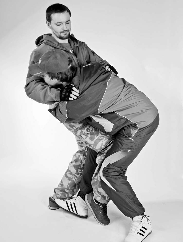 Самозащита без оружия. Как победить в драке на улице, не владея боевыми искусствами Самозащита без оружия. Как победить в драке на улице, не владея боевыми искусствами