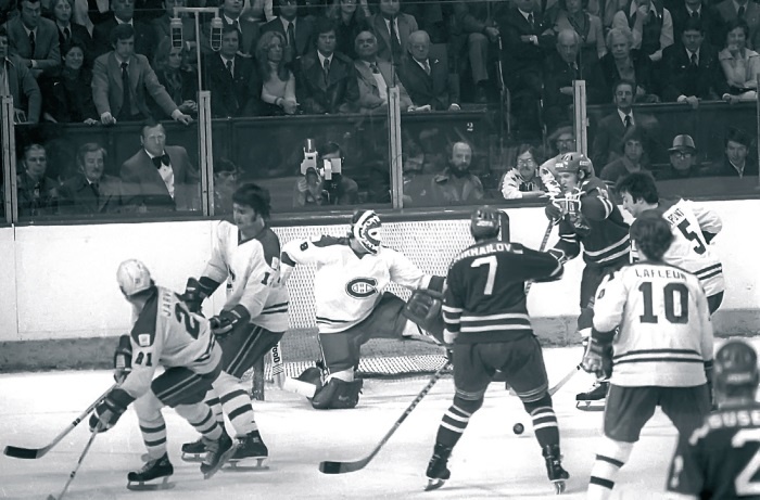 Стенка на стенку. Хоккейное противостояние Канада-Россия Стенка на стенку. Хоккейное противостояние Канада-Россия