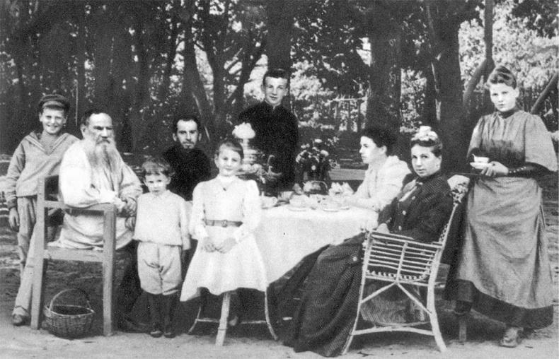 Обед для Льва. Кулинарная книга Софьи Андреевны Толстой Обед для Льва. Кулинарная книга Софьи Андреевны Толстой