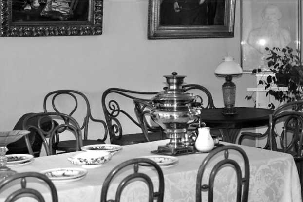 Русская и советская кухня в лицах. Непридуманная история Русская и советская кухня в лицах. Непридуманная история