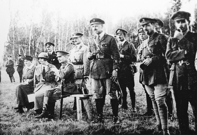 Белая Сибирь. Внутренняя война 1918-1920 Белая Сибирь. Внутренняя война 1918-1920