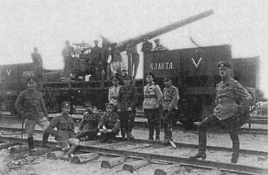 Крепости на колесах. История бронепоездов Крепости на колесах. История бронепоездов