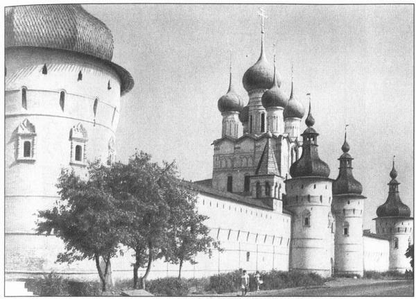 Твердыни России. От Новгорода до Порт-Артура Твердыни России. От Новгорода до Порт-Артура