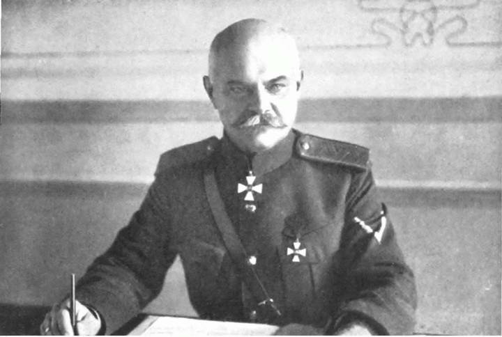 Генералов похищали в Париже. Русское военное Зарубежье и советские спецслужбы в 30-е годы XX века Генералов похищали в Париже. Русское военное Зарубежье и советские спецслужбы в 30-е годы XX века