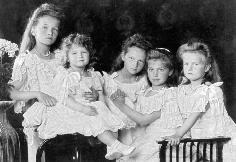 Дневники княжон Романовых. Загубленные жизни Дневники княжон Романовых. Загубленные жизни