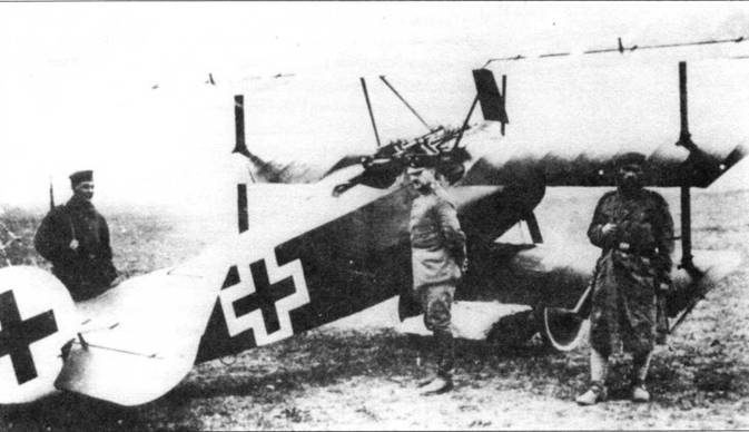 Боевое применение трипланов Fokker Dr I в Первой Мировой войне Боевое применение трипланов Fokker Dr I в Первой Мировой войне