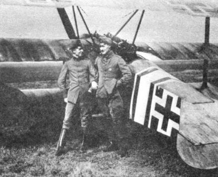 Боевое применение трипланов Fokker Dr I в Первой Мировой войне Боевое применение трипланов Fokker Dr I в Первой Мировой войне