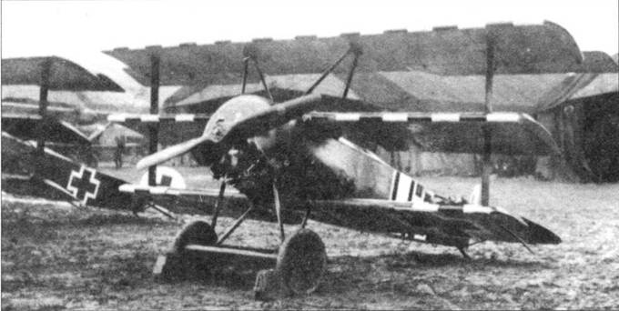 Боевое применение трипланов Fokker Dr I в Первой Мировой войне Боевое применение трипланов Fokker Dr I в Первой Мировой войне