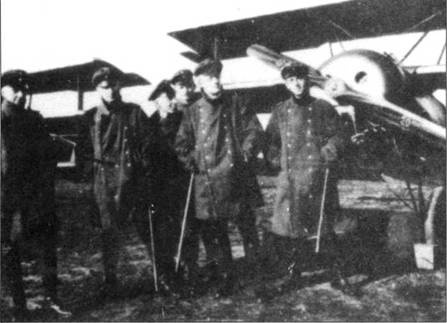 Боевое применение трипланов Fokker Dr I в Первой Мировой войне Боевое применение трипланов Fokker Dr I в Первой Мировой войне