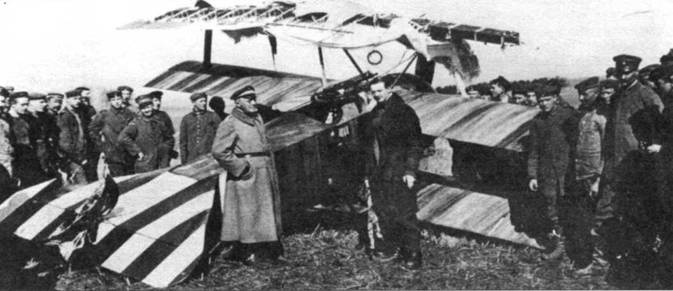 Боевое применение трипланов Fokker Dr I в Первой Мировой войне Боевое применение трипланов Fokker Dr I в Первой Мировой войне