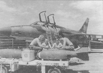 F-105 Thunderchie F-105 Thunderchie