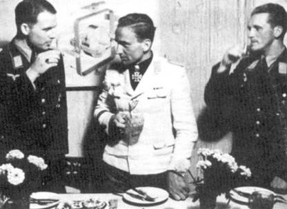 Асы люфтваффе. Пилоты Fw 190 на Восточном фронте Асы люфтваффе. Пилоты Fw 190 на Восточном фронте