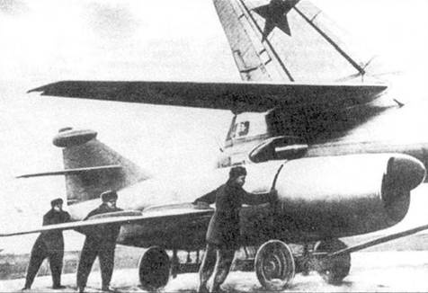 Ту-16 Ракетно бомбовый ударный комплекс Советских ВВС Ту-16 Ракетно бомбовый ударный комплекс Советских ВВС