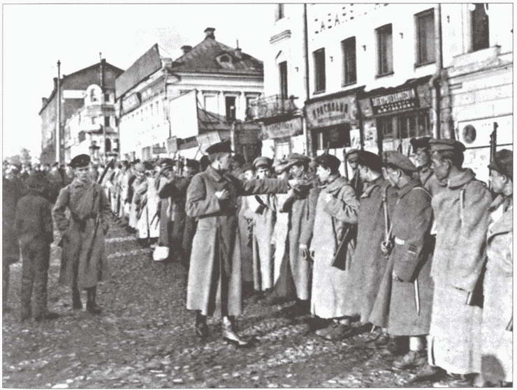 Крестьянские восстания в России в 1918-1922 гг. От махновщины до антоновщины Крестьянские восстания в России в 1918-1922 гг. От махновщины до антоновщины
