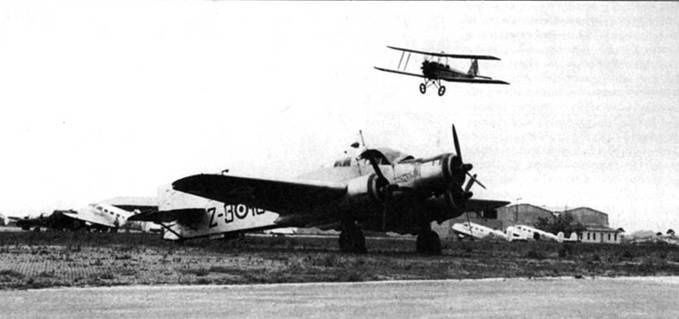 Savoia Marchetti S.79 Фотоархив Savoia Marchetti S.79 Фотоархив