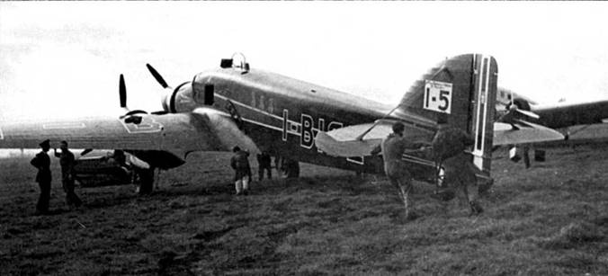 Savoia Marchetti S.79 Фотоархив Savoia Marchetti S.79 Фотоархив