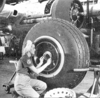 B-17 Flying Fortress B-17 Flying Fortress