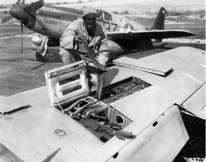 Р-51 «Мустанг» Р-51 «Мустанг»