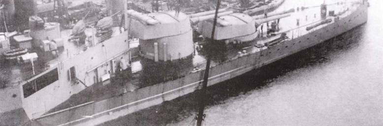 Британский линейный крейсер «Hood» Крупным планом Британский линейный крейсер «Hood» Крупным планом