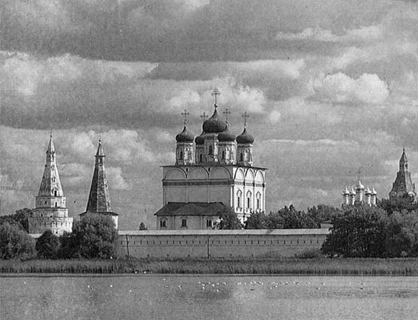 Опричнина и "псы государевы" Опричнина и "псы государевы"